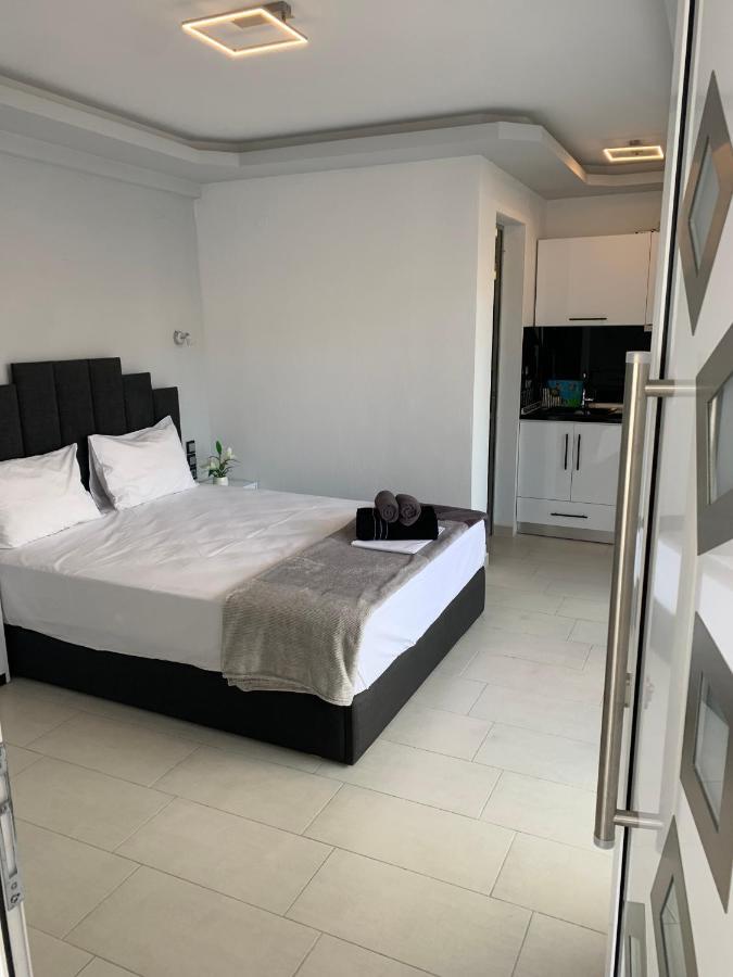 Petros House Aparthotel Sarti